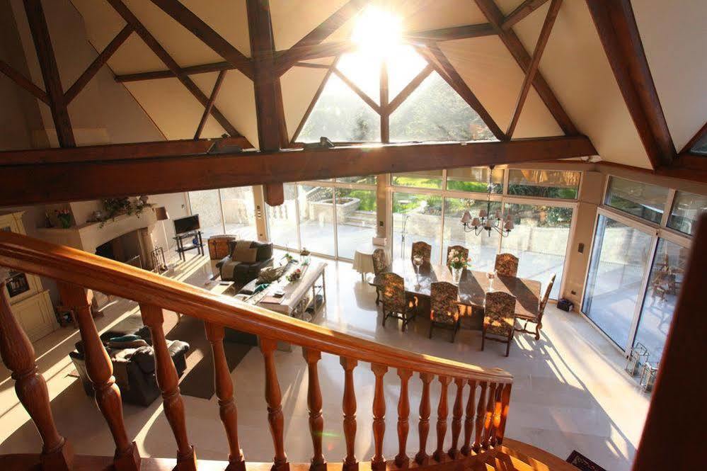 Saint Graal Bed & Breakfast Chamant Екстериор снимка