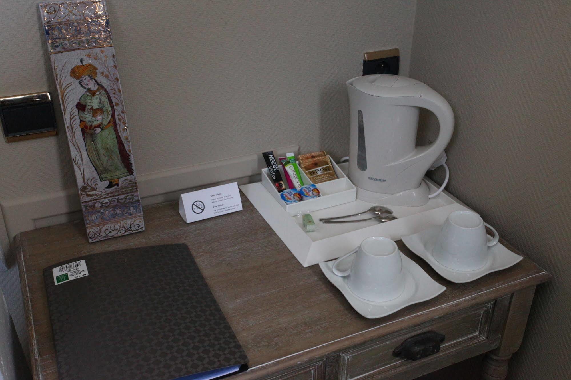 Saint Graal Bed & Breakfast Chamant Екстериор снимка