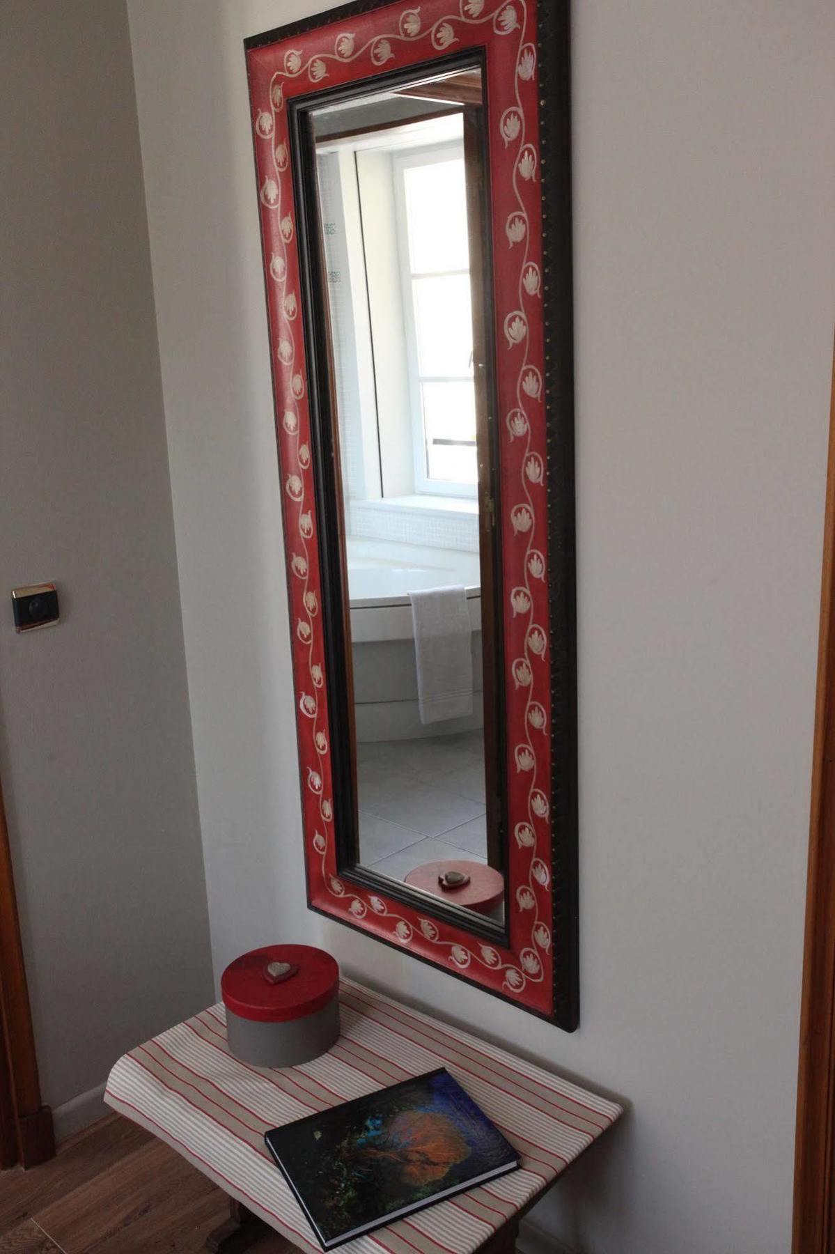 Saint Graal Bed & Breakfast Chamant Екстериор снимка